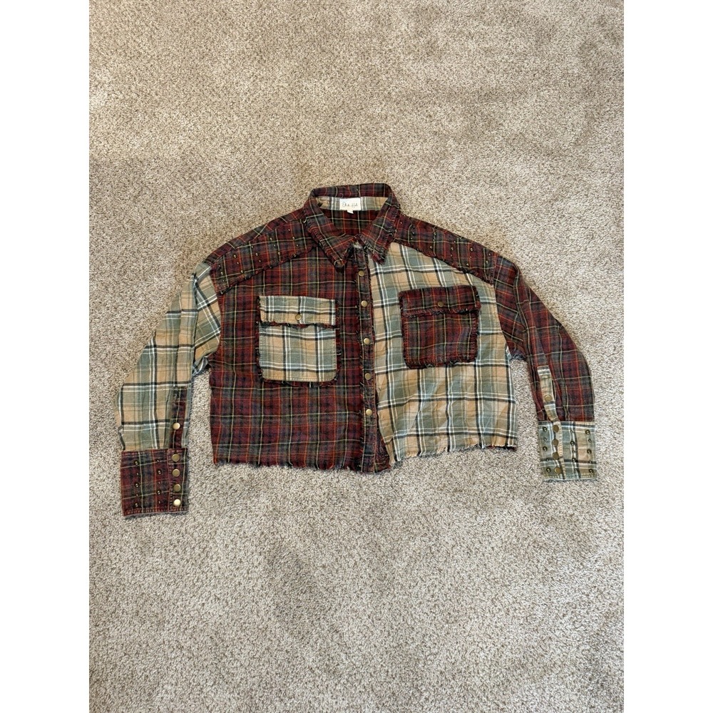 Oli and Hali Cropped Flannel Womens Large Red Patchwork Biker Western